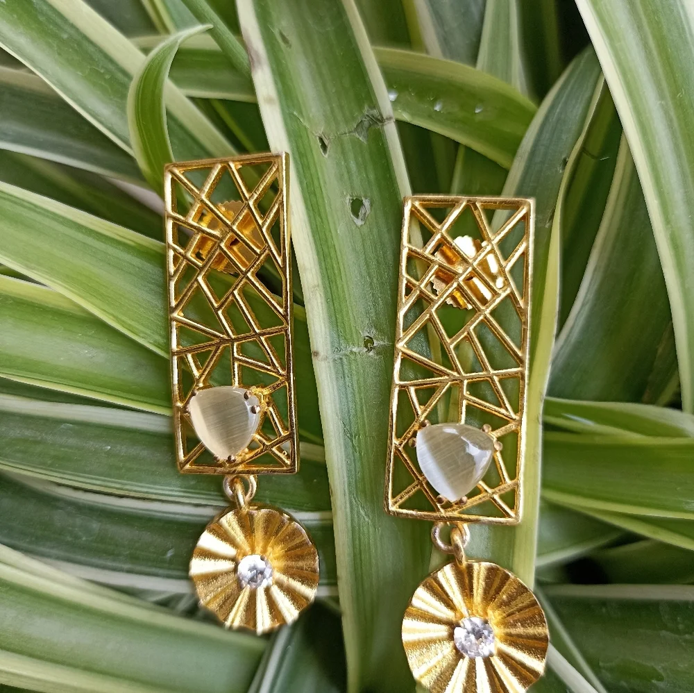 Handmade gold platted stone studded contemporary earrings - Picture 3 of 11